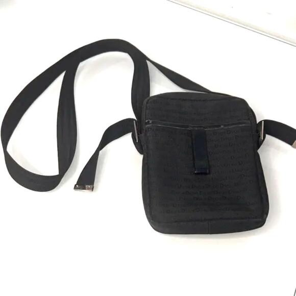CD ☝️✨ Authentic Christian Dior Black Canvas Crossbody Bag ✨